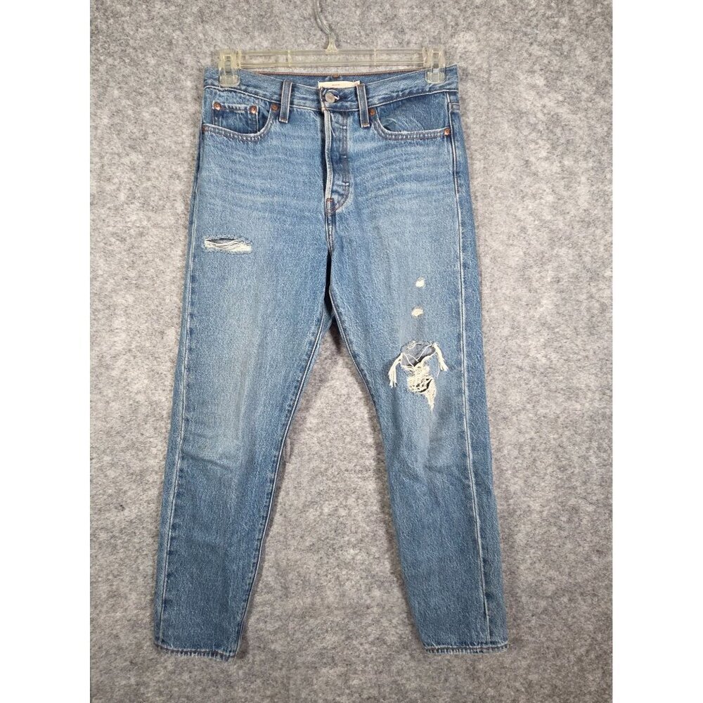Levi's Women's Denim Jeans Button Fly Wedgie Fit Distressed Blue Size 29 Ankle - Picture 1 of 9
